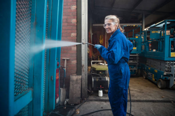 Best Concrete Pressure Washing  in Cheboygan, MI